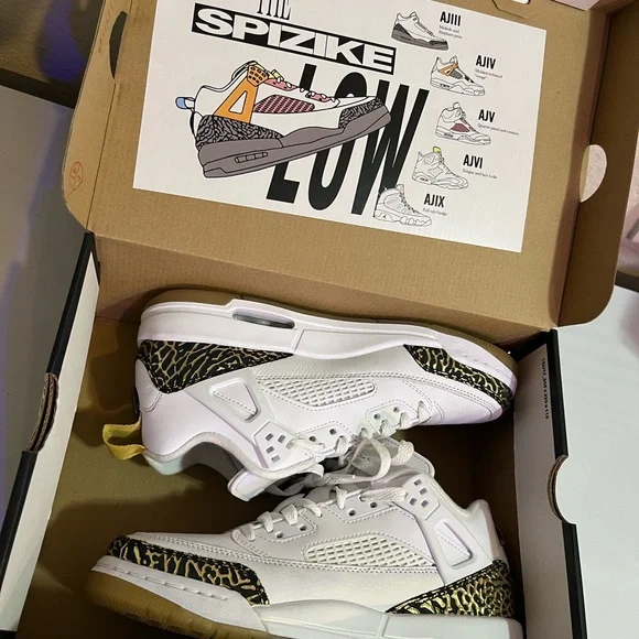 Jordan | Shoes | Jordan Spizike Low Bg Size 7 | Poshmark display picture 2